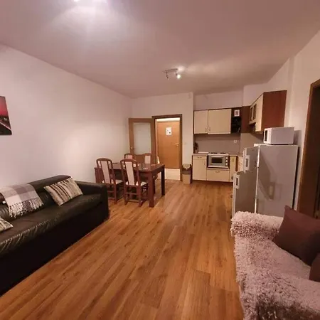 Charming,1 Bed At Park View Complex Διαμέρισμα